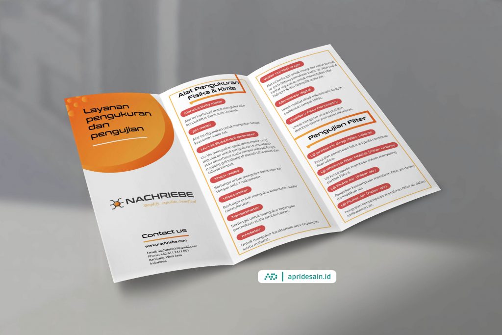 desain flyer leaflet